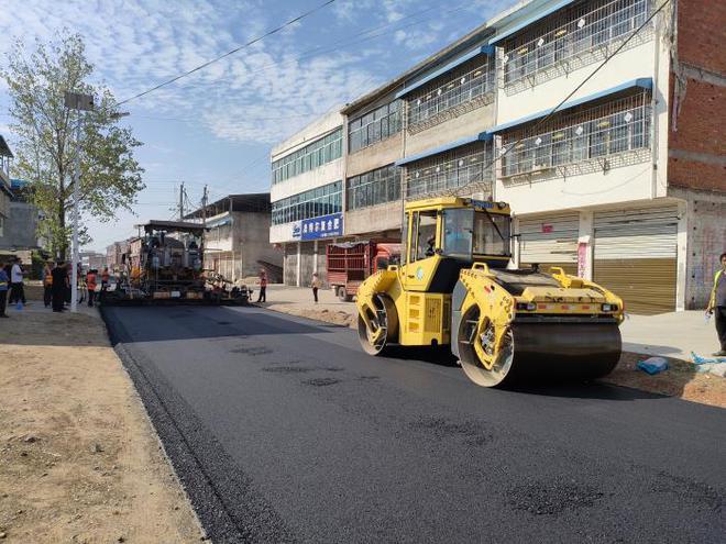 邓州市交通运输局：聚焦群众急难愁盼事项凝心齐力打1谈球吧造畅